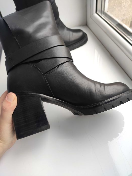 Шкіряні ботильйони Vitto Rossi байка 36 р.