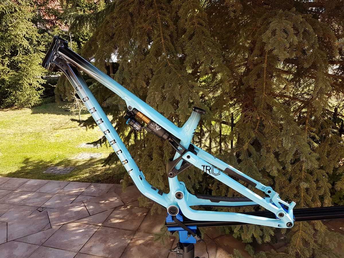 rama Commencal META TR V4, Staff Edition, rozmiar M