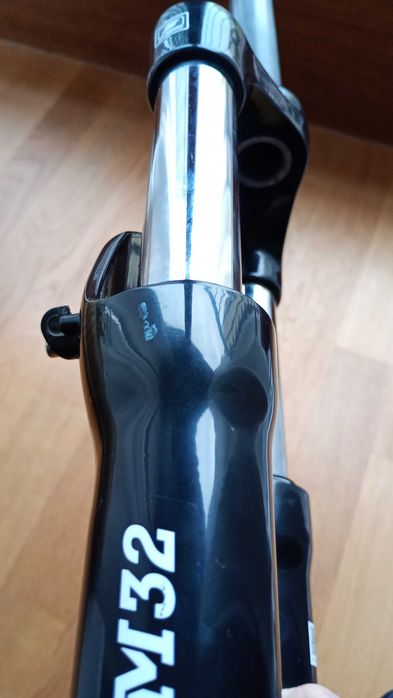 Suntour XCM32 27,5 15x100mm Amortyzator Rowerowy