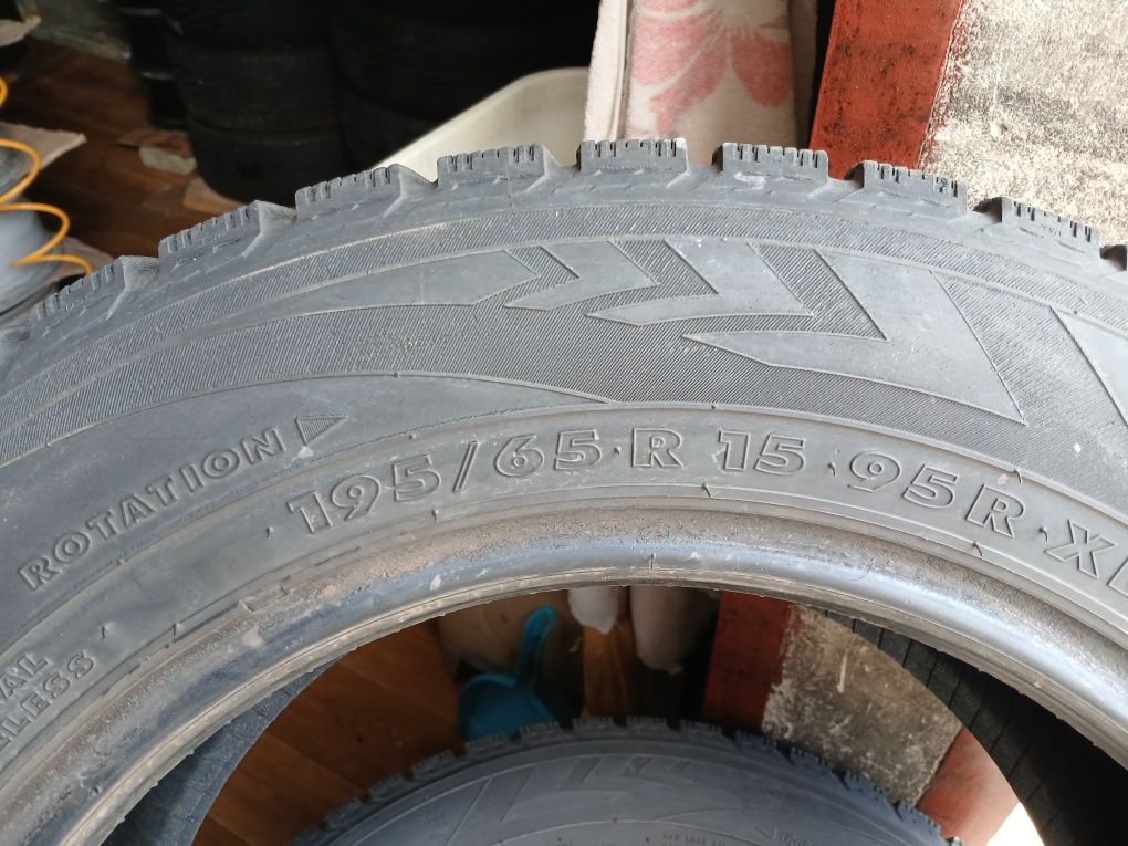 Резина пара 195 65 15 Nokian Nordman в хорошем состоянии состоянии цен