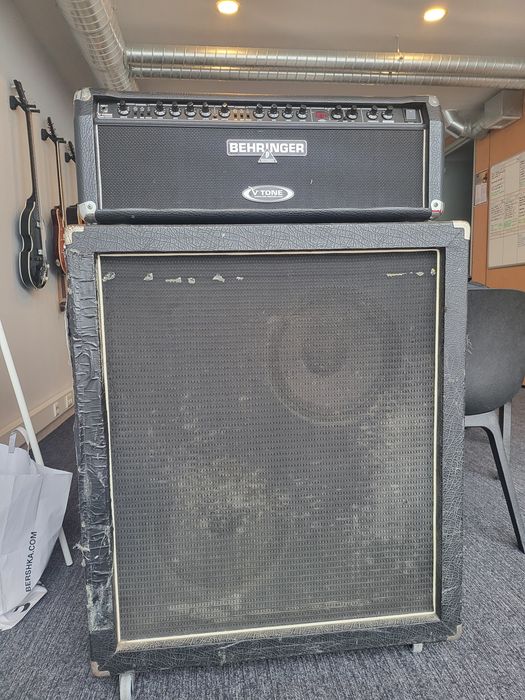 Amplificador de guitarra + cabeça de efeitos