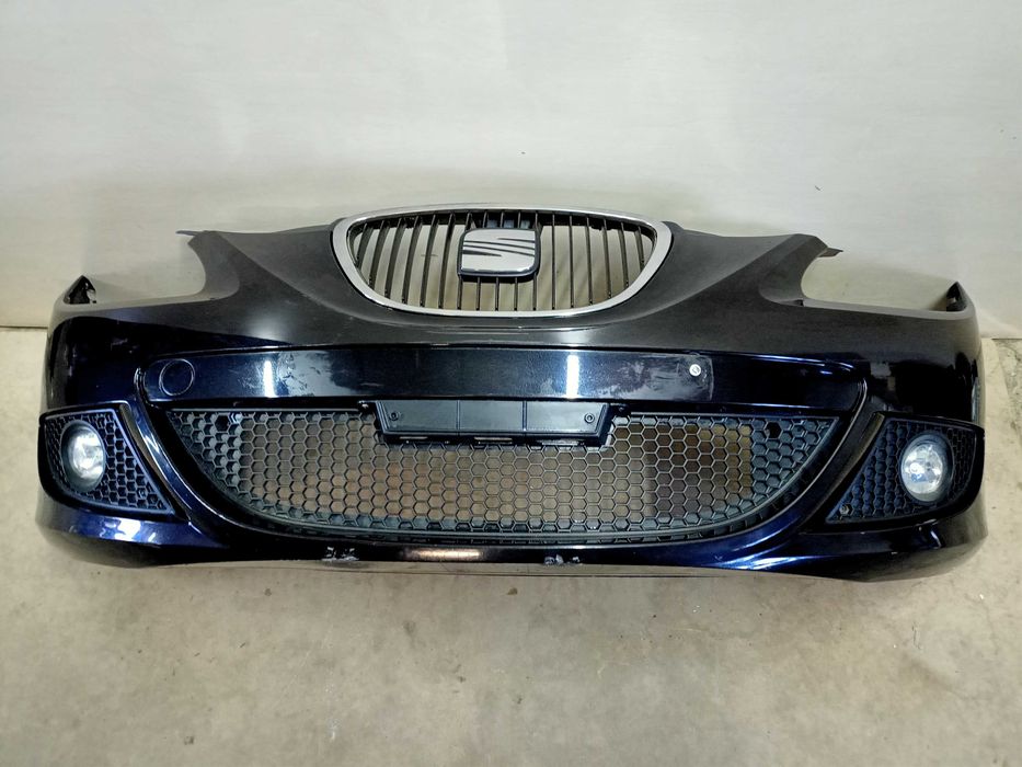 Seat Leon 2 II zderzak przód przedni kolor czarny kompletny oryginał