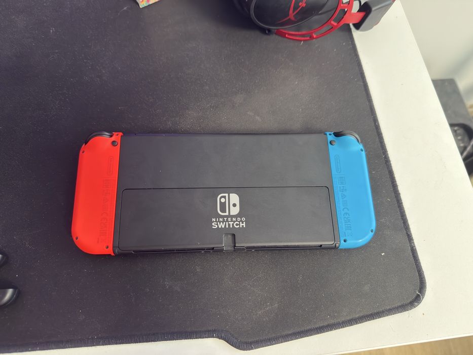 Nintendo Switch Oled Preta