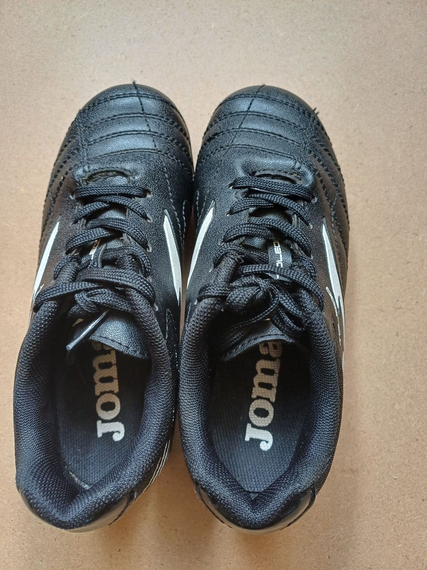 Korki do piłki nożnej firmy Joma roz.29