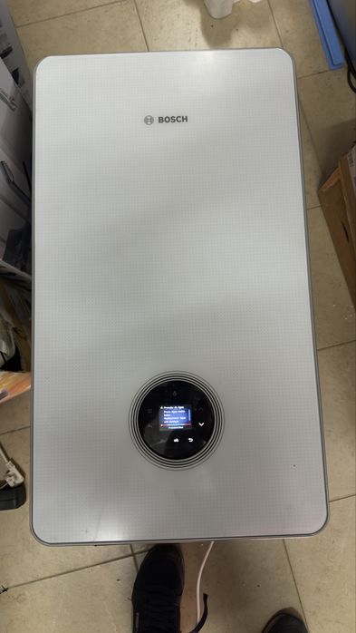 Caldeira de BOSCH  8700i W  35 kw( NOVA)