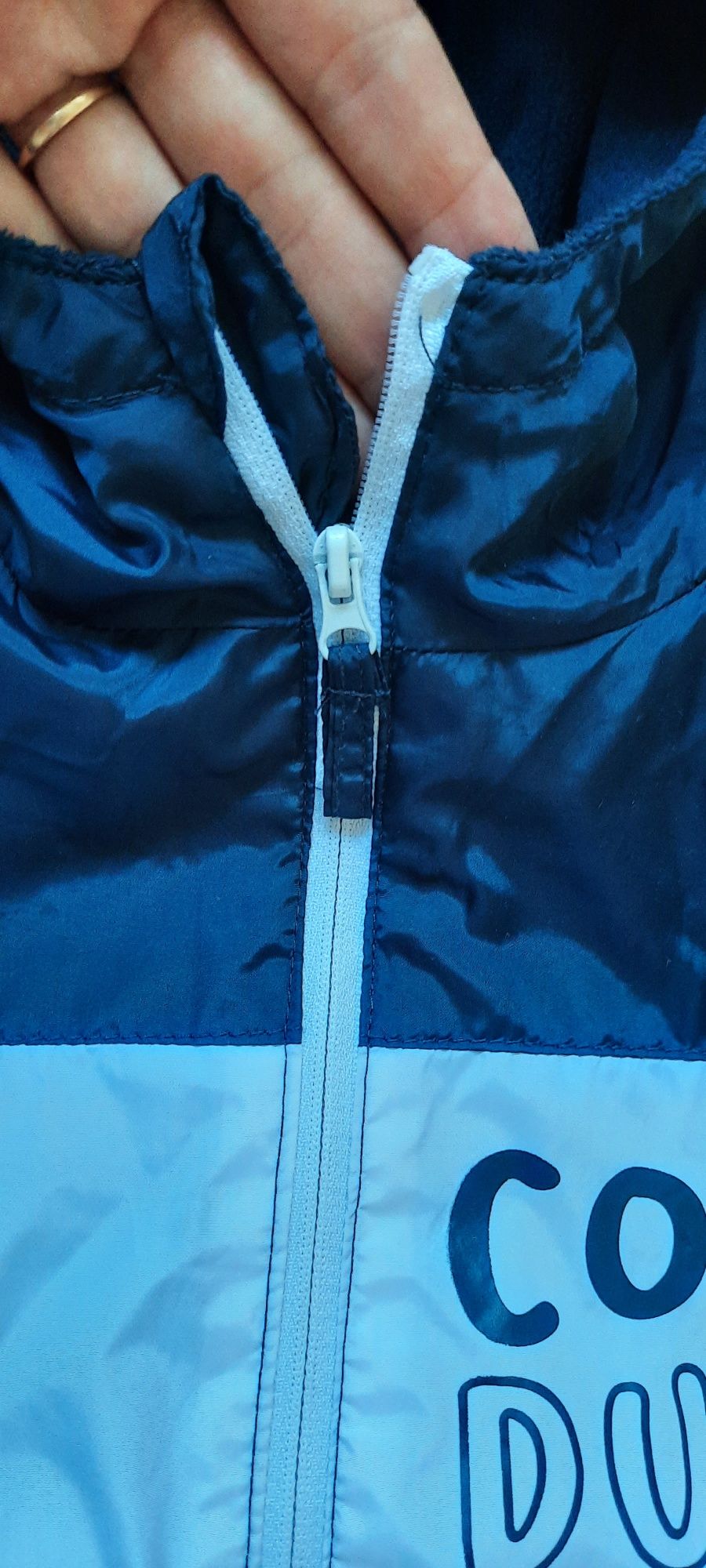 Легка куртка на флісі ветровка 128