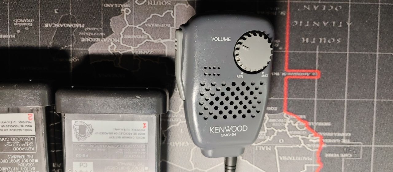 Радиостанция Kenwood TH 22E пара