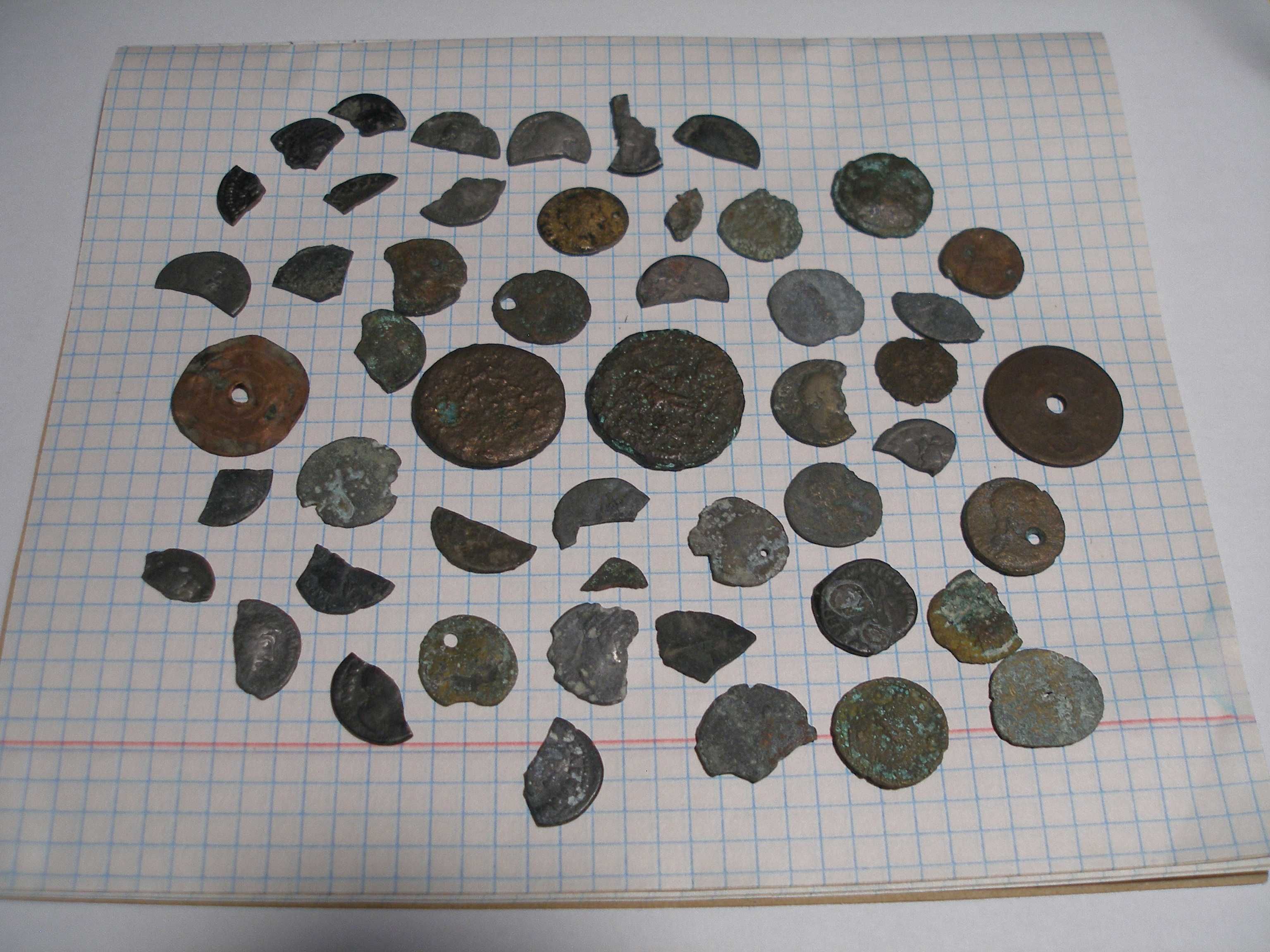 Римські монети з втратами.уламки лімесних денаріїв. Срібло Бронза