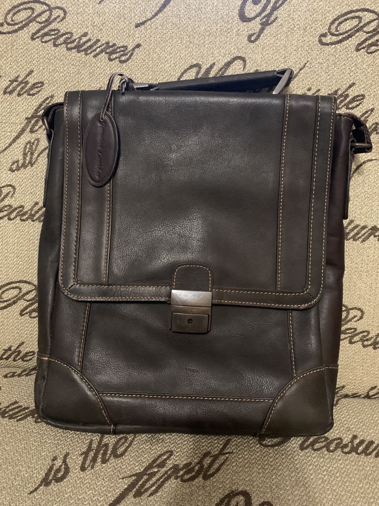 Чоловіча сумка з натуральної шкіри Genuine Leather.