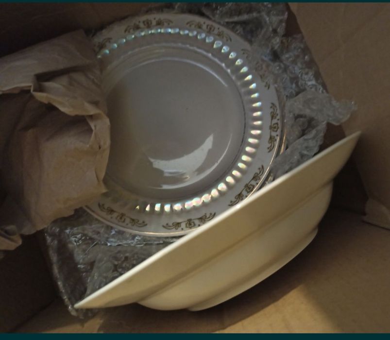 Безкоштовно посуд