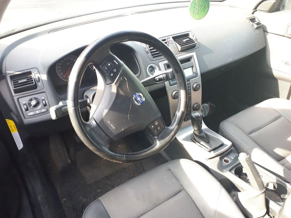 VOLVO V50 04-07 1.8 16V GAŁKA ZMIANY BIEGOW MIESZEK MANUAL 5B