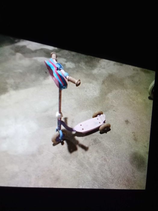 Vendo triciclo pequena trotineta