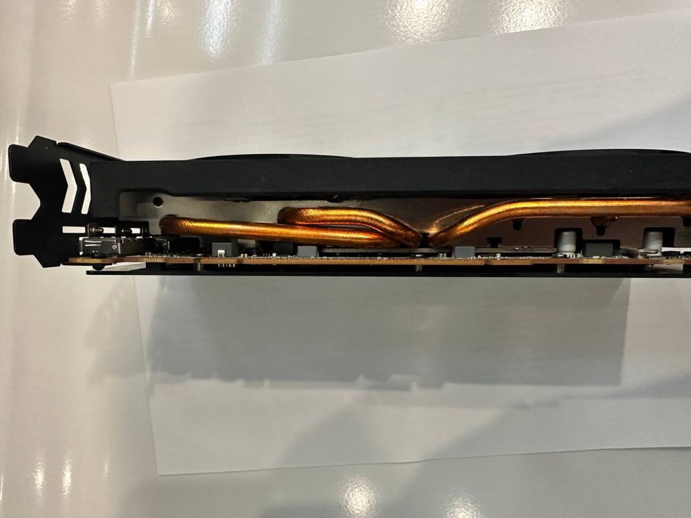 Відеокарта Power color 6700xt