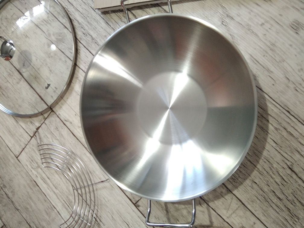 Patelnia WOK ze stali nierdzewnej FISSLER