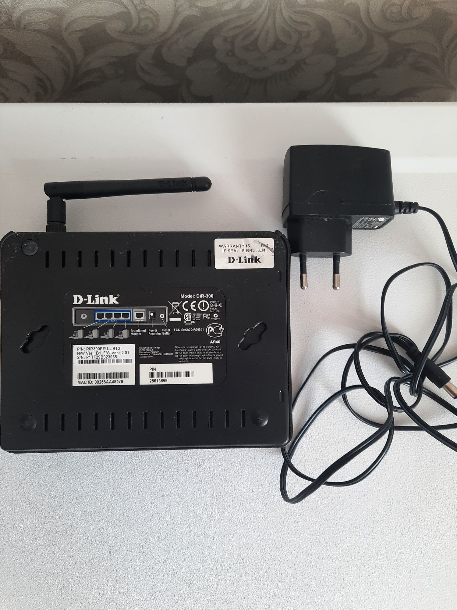 WiFi маршрутизатор D-Link DIR-300 в отличном состоянии.