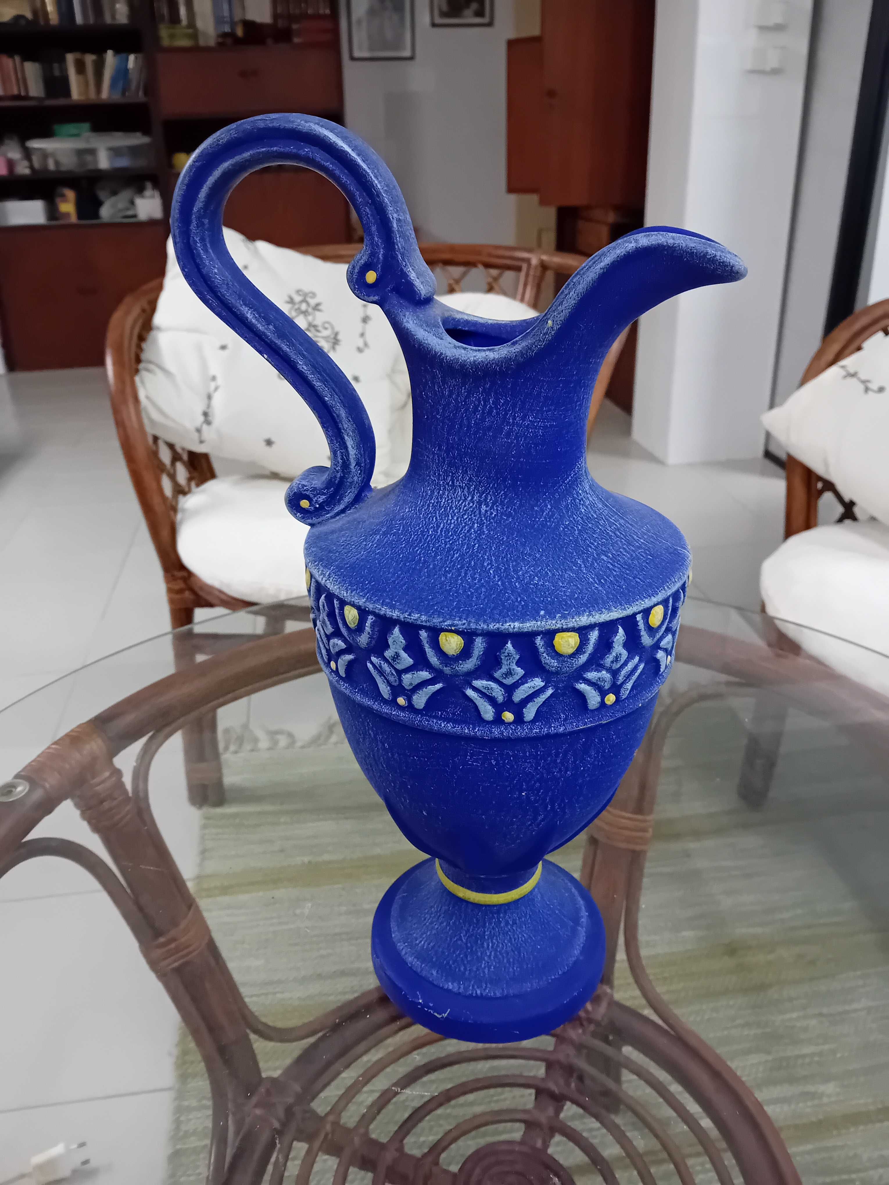 Candeeiro de mesa, jarro, taças (conjunto)