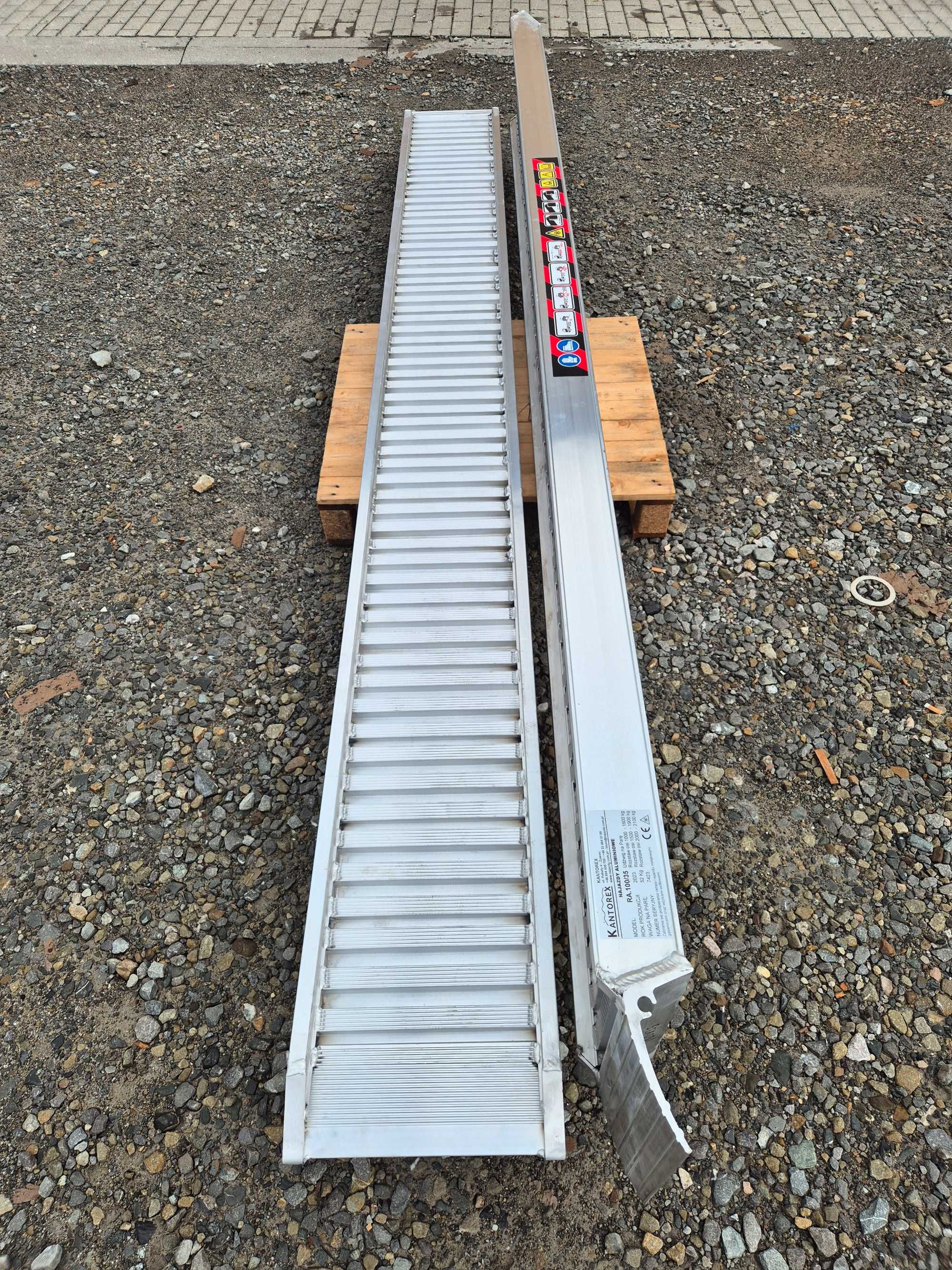 Najazdy aluminiowe komplet | 3,5m ↔ | 2100kg | szerokość 35cm