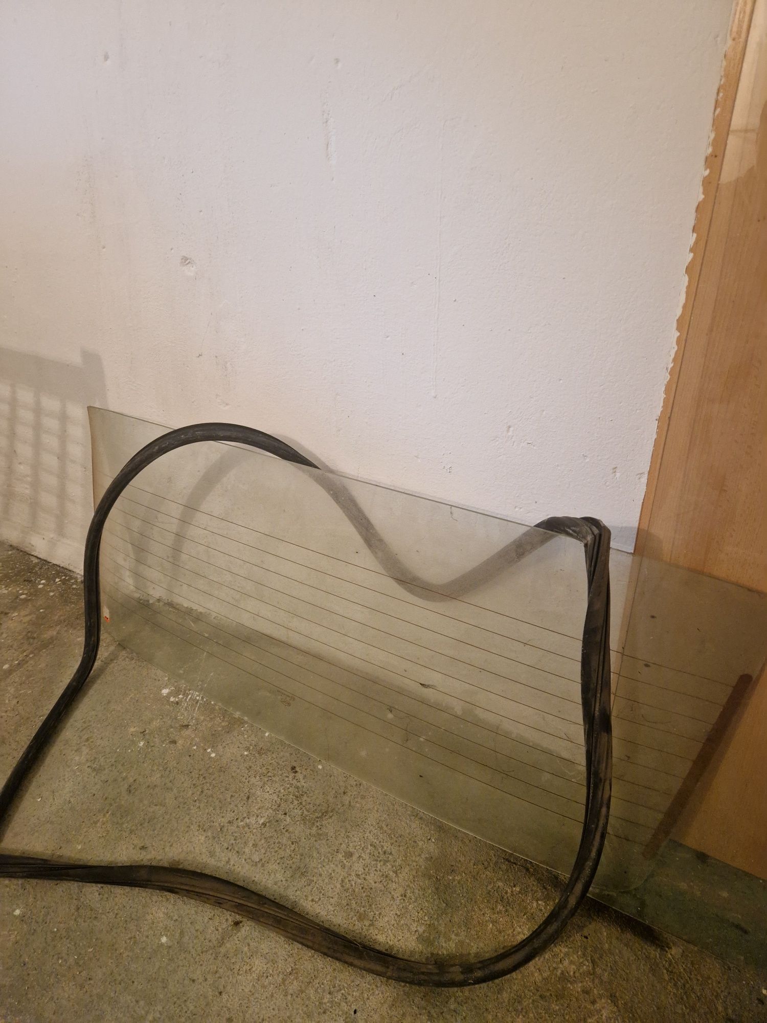 Szyba tylna duży fiat 125 podgrzewana