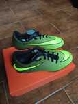 Chuteiras Nike N°37.5