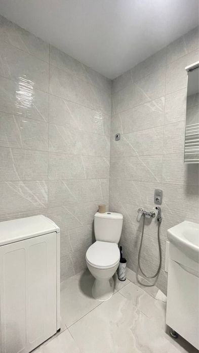 Довготривала оренда 1 кімнатноі квартири + кухня-студія