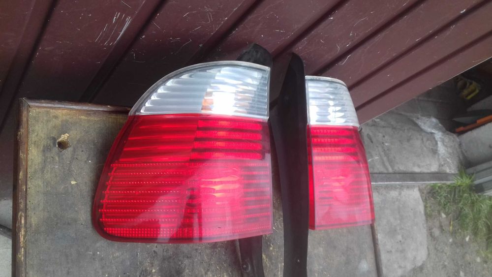 Lampa prawy tył tylna L.T BMW 5 E39 lift kombi