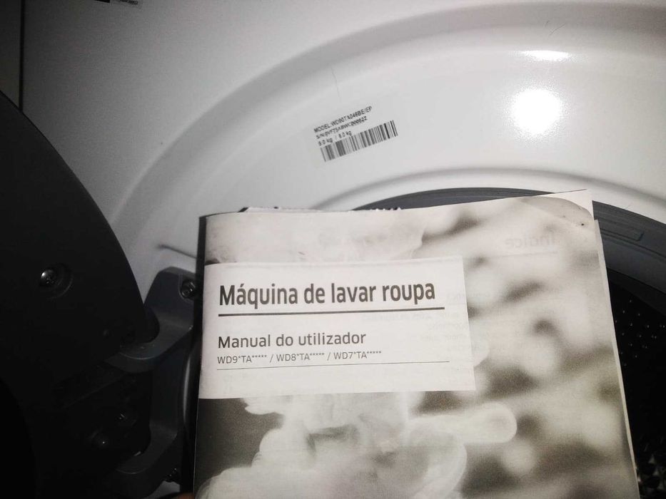 Máquina de Lavar e Secar Roupa Samsung