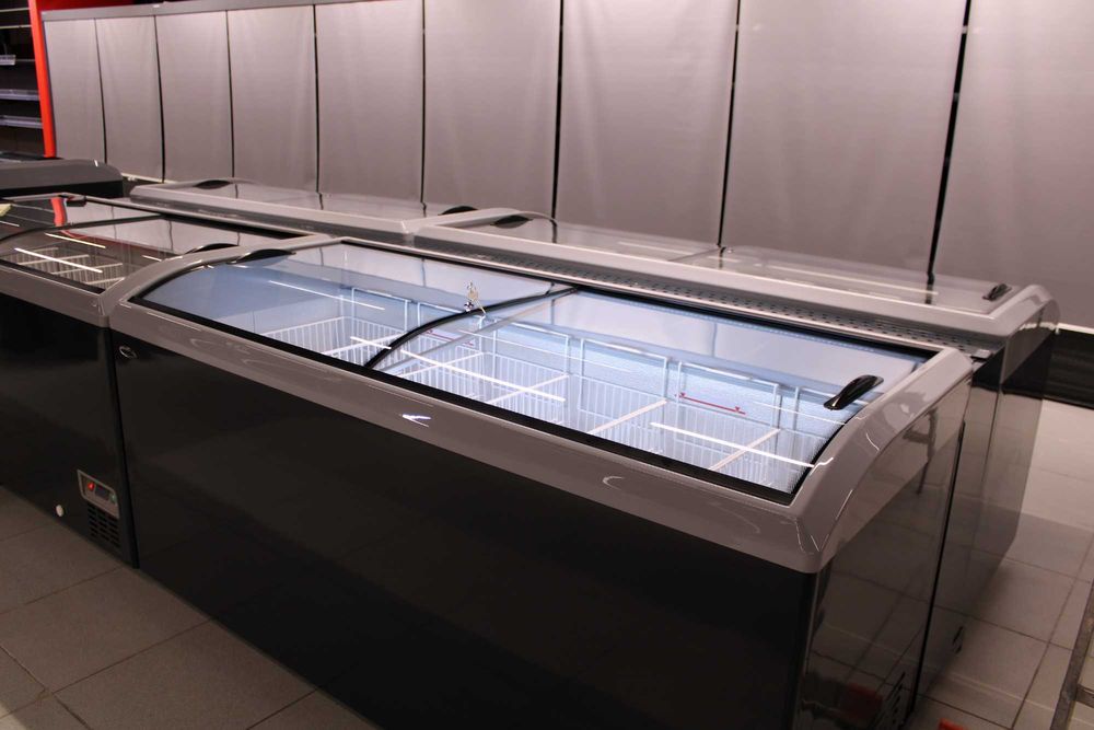 Торгові стелажі. Стелаж в магазин. Полки. Каса. Вітрина. Торгове облад