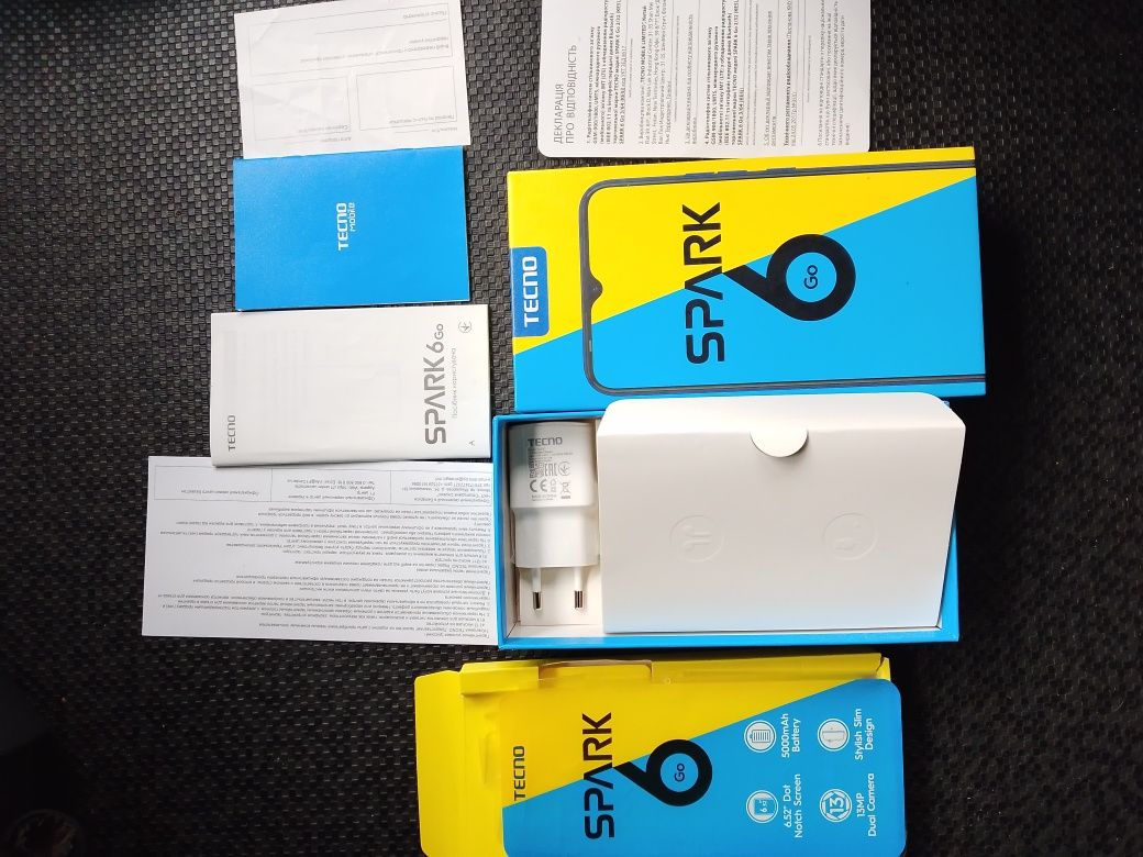 Смартфон TECNO SPARK Go6 3/64
