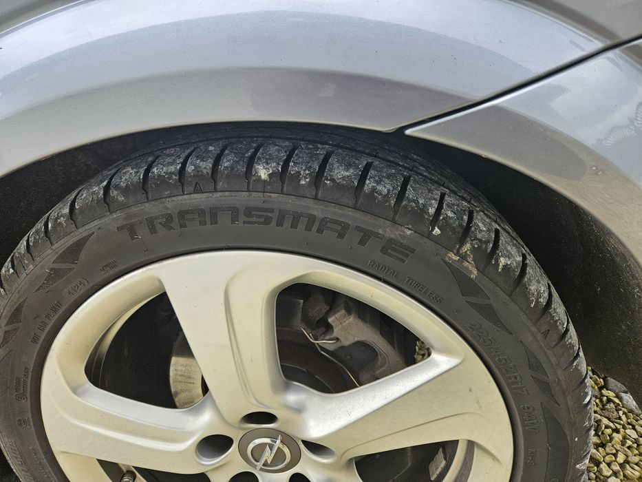 Felgi z oponami Opel