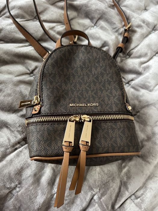 Сумка -рюкзачок жіноча Michael Kors