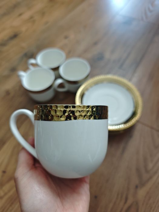 Home&You, zestaw czterech filiżanek z talerzykami