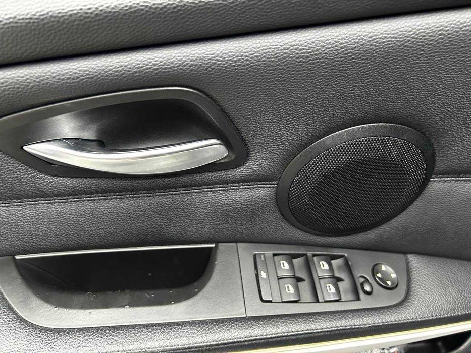 BMW 320 d 2011 року