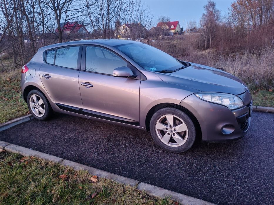 RENAULT Megane 1,6 benzyna 110 KM - 6 biegów, Klimatyzacja