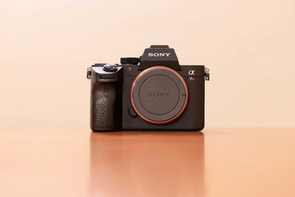 SONY A7R3 - como nova e sem marcas de uso