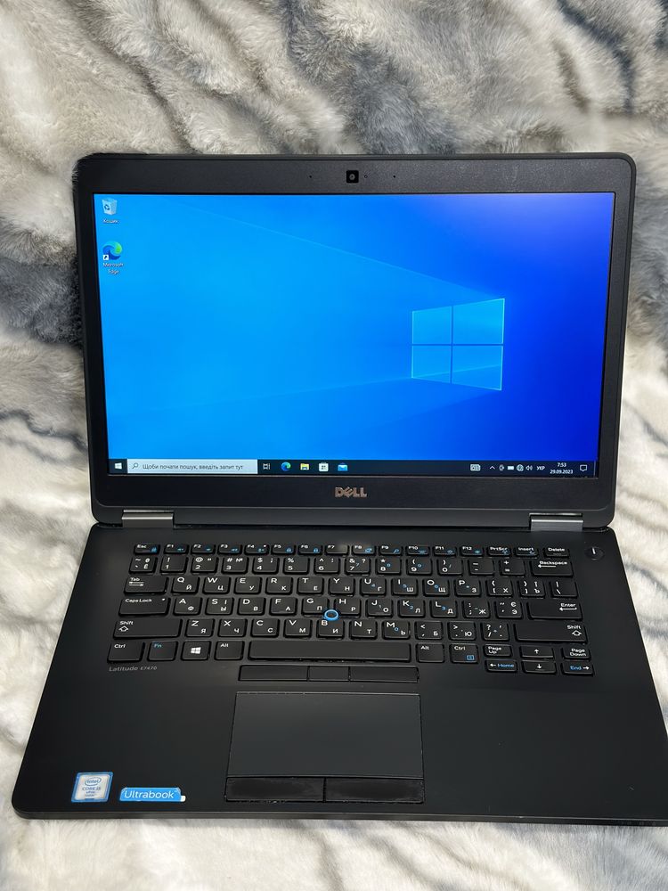 Dell Latitude E7470 • i5-6300u • 16Gb DDR4 • 256Gb SSD