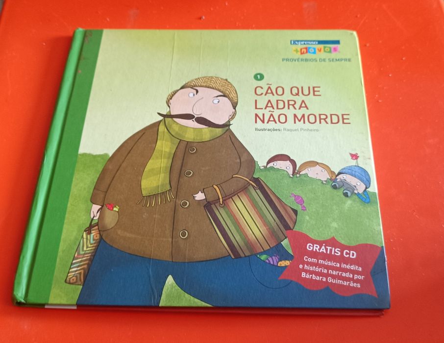 Cão que ladra mas não morde  livro