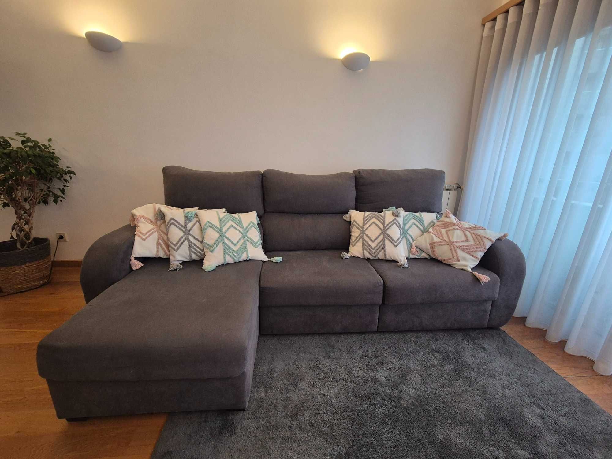 Sofá com Chaise Longue (sofá-cama)