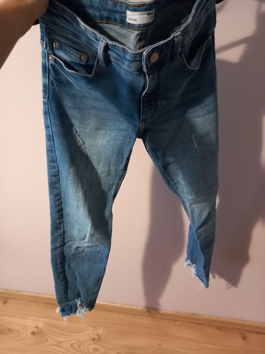Jeansy sredni Stan sinsay. 34