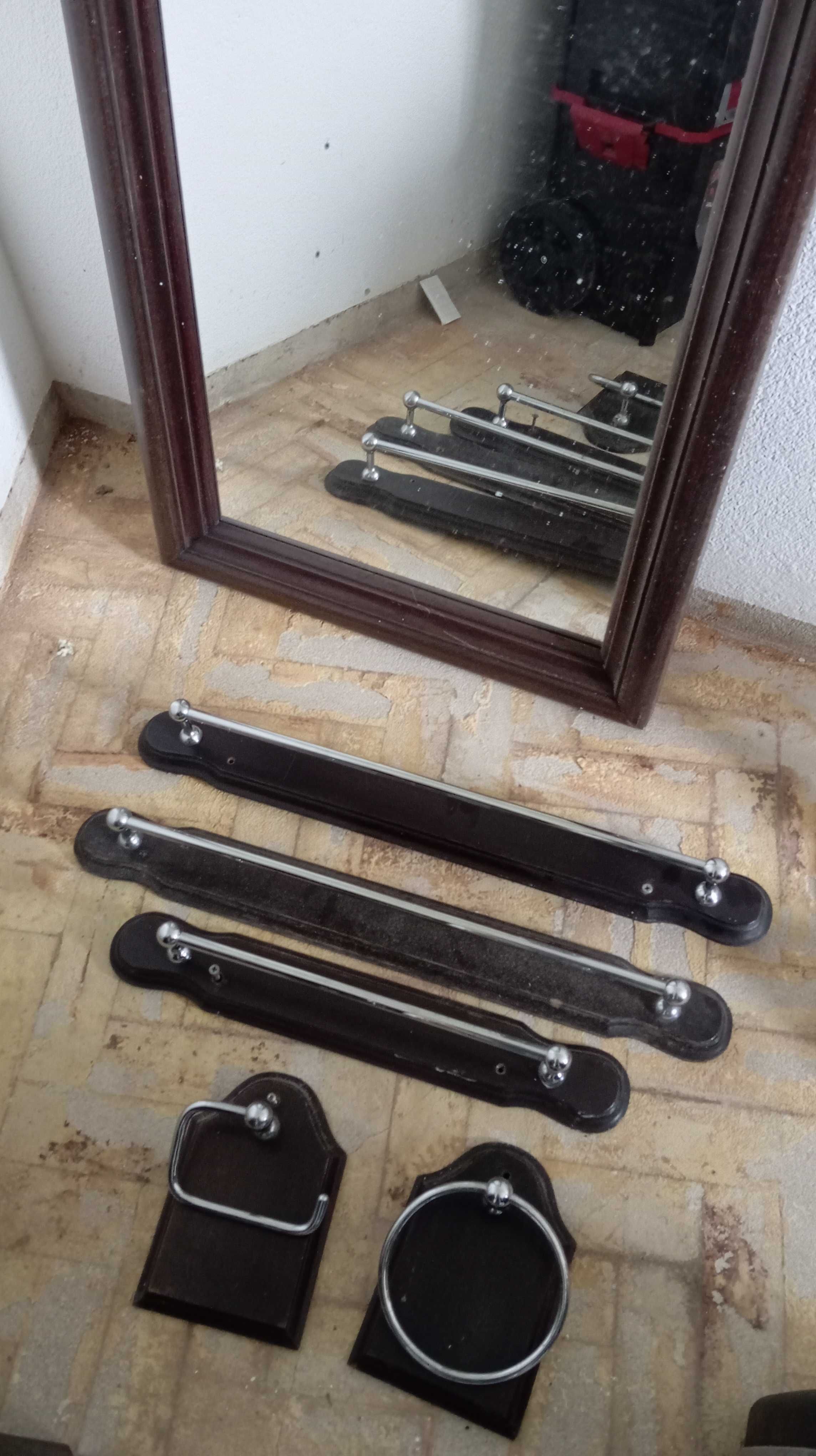 artigos de casa de banho - espelho, toalheiros, etc