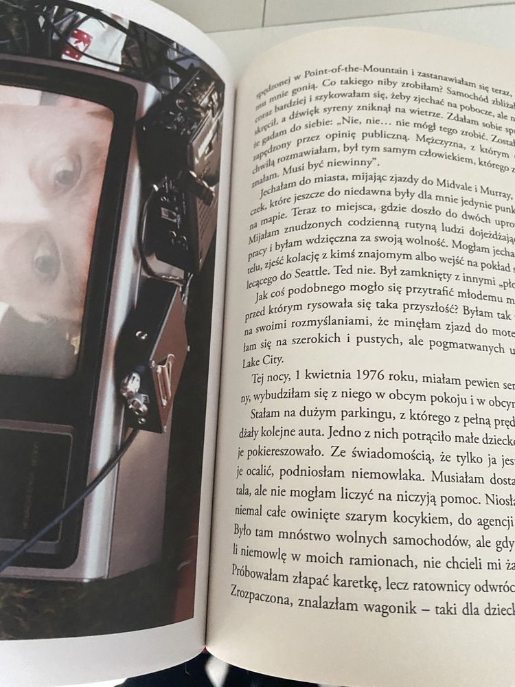 Ksiazka Ted Bundy Bestia Obok Mnie Ann Rule