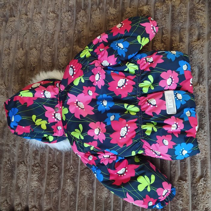 Зимова куртка на дівчинку 74