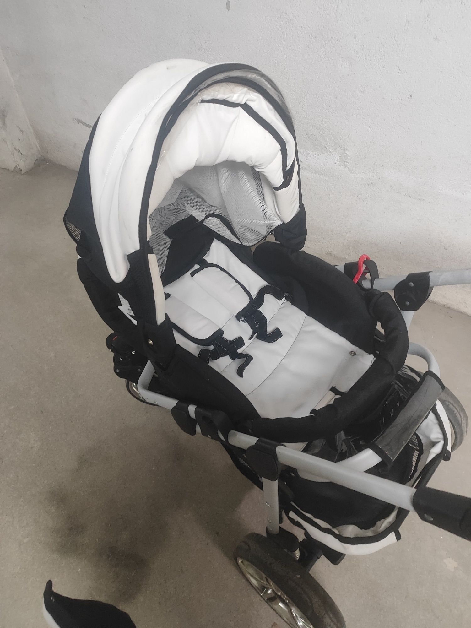 Carrinho de bebê completo