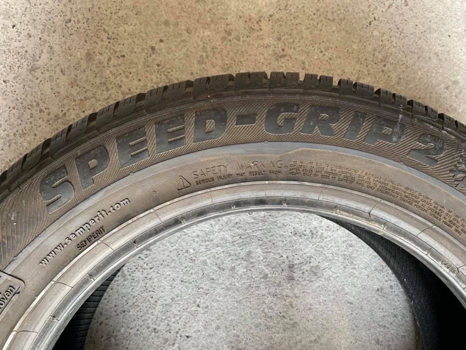 215/60 R17H Semperit