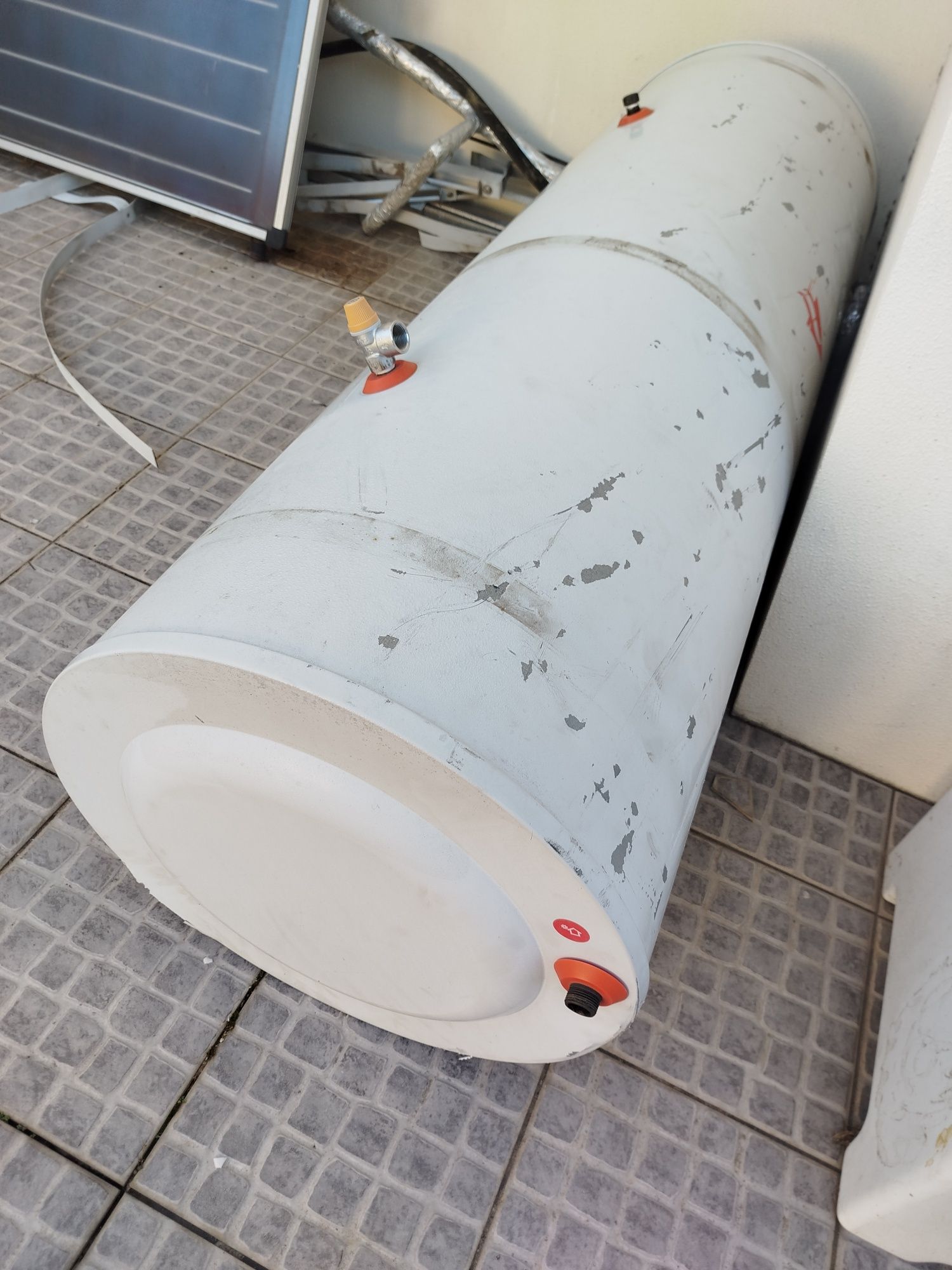 Termossifão e painéis solares