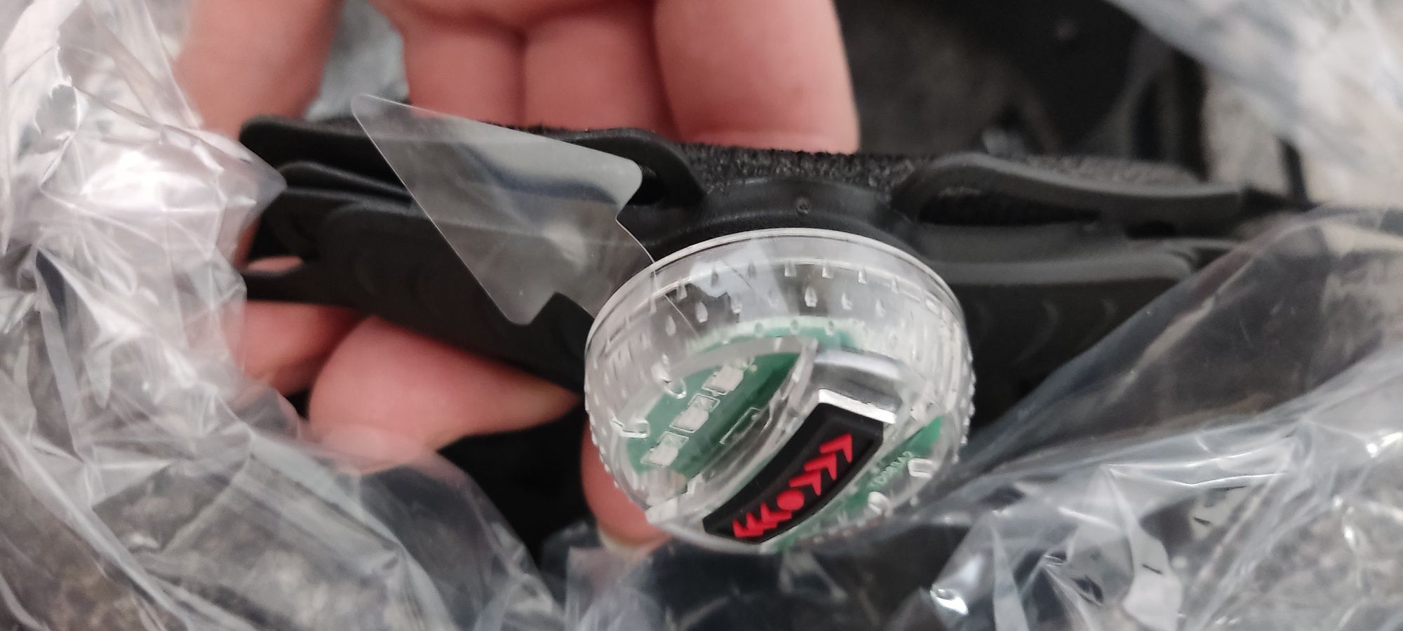 Kask ochronny rowerowy z lampką LED r L 58-61