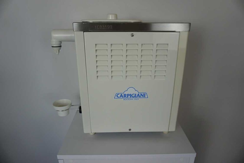 Automat bitej śmietany ubijaczka śmietaniarka Carpigiani Ecowip G 33%