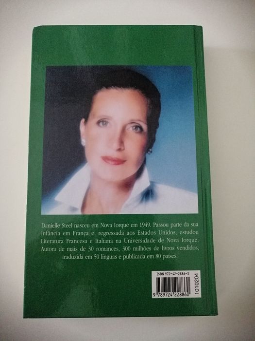 Um longo caminho para casa de Danielle Steel