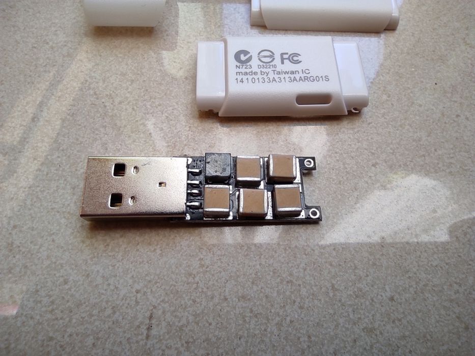 USB Killer - Pandrive Toshiba