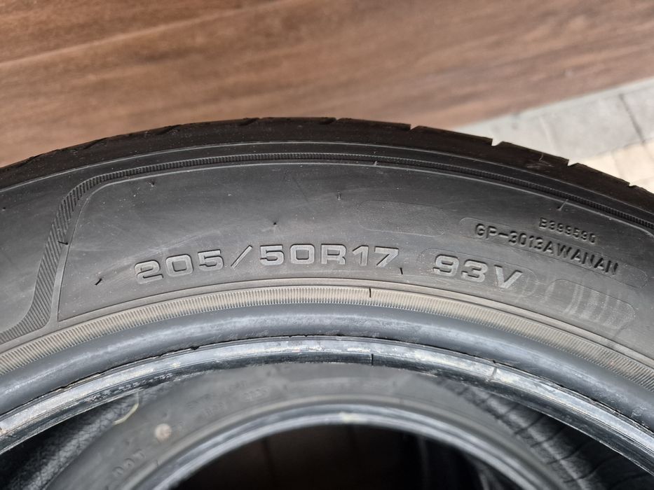 opony Goodyear EfficientGrip Performance 2 205/50/17 93 V letnie lato