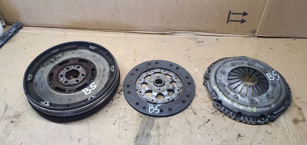 Sprzęgło tarcza docisk koło dwumas Sachs VW Passat B5 1.8 3082307232